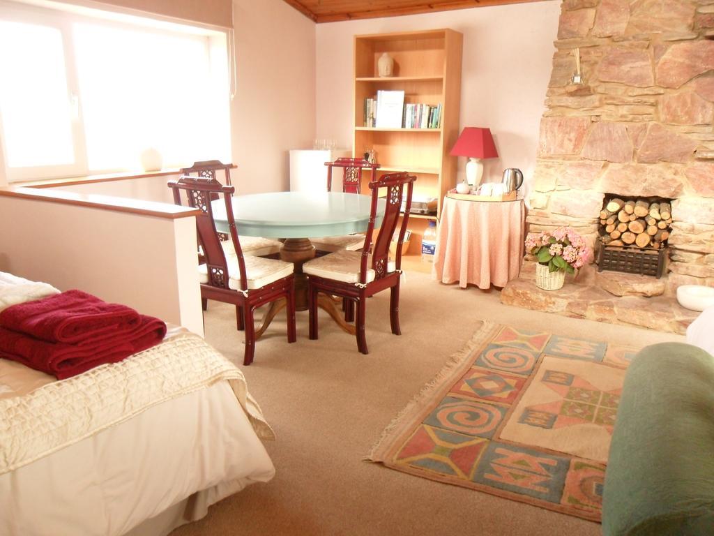 Bank Cottage B&B Newport  Zimmer foto